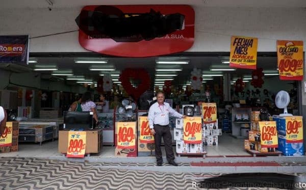 Fachada da Móveis Guimarães em Valença do Minho